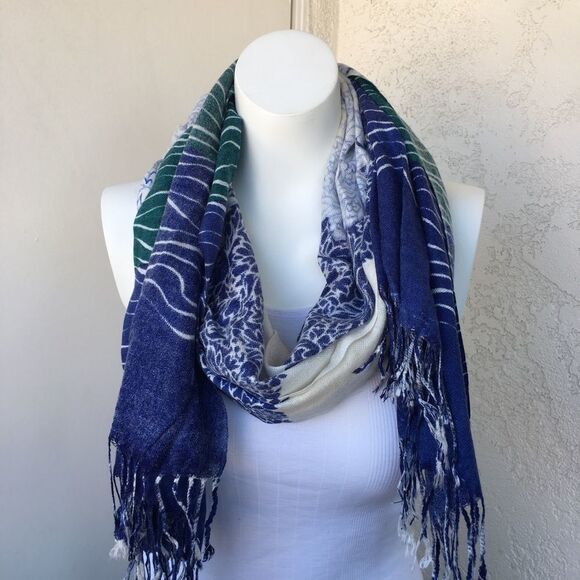 30”x70” Floral Scarf Blue/White/Green - Picture 2 of 4
